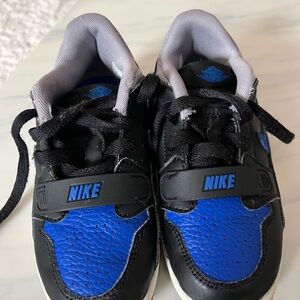 Nike Kids Black and Royal Blue Sneakers